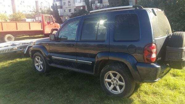 Utilizat 2007 Jeep Cherokee SUV | 3.500 EUR - Imagine 1/4