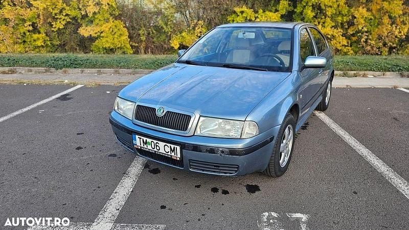 Culoaregri Utilizat 2005 Skoda Octavia Classic Berlinǎ | 2.300 EUR (Preț OK) - Imagine 1/4