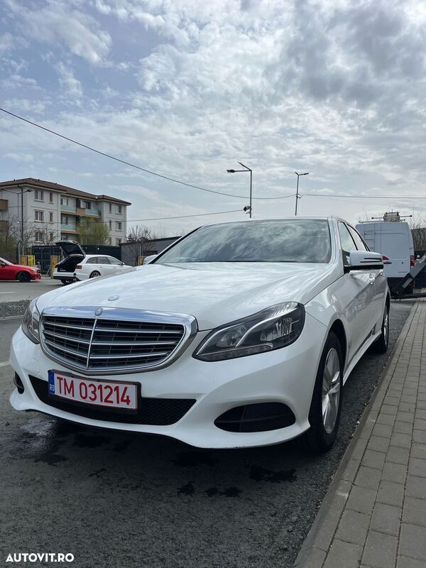 Alb Utilizat 2016 Mercedes E200 Berlinǎ | 7.300 EUR (Super Preț) - Imagine 1/4