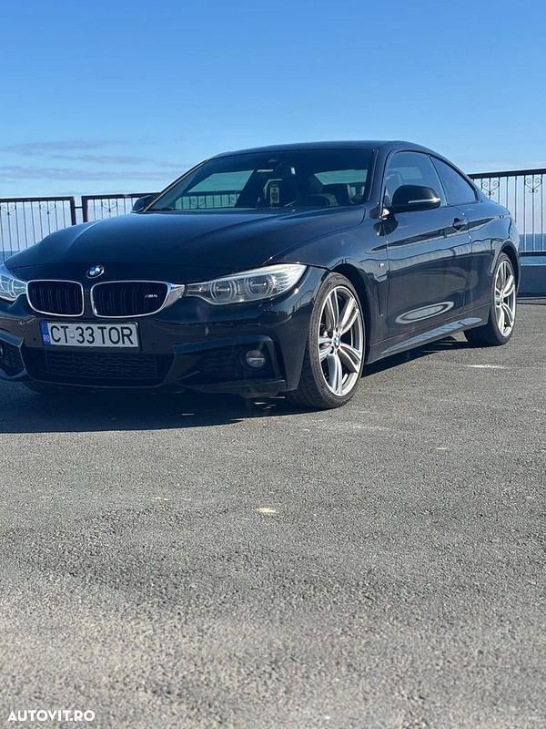 Culoarenegru Utilizat 2013 BMW 428 Comfort Edition Coupe | 14.000 EUR - Imagine 1/4