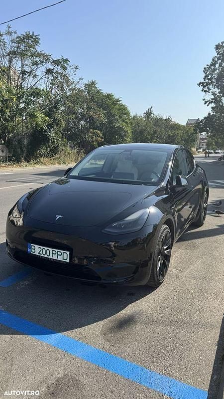 Culoarenegru Utilizat 2022 Tesla Model Y Performance SUV | 36.500 EUR (Super Preț) - Imagine 1/4