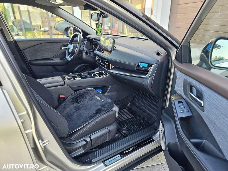 Second-hand Nissan X-Trail 213 CP (156 kW) 2023 Bej SUV