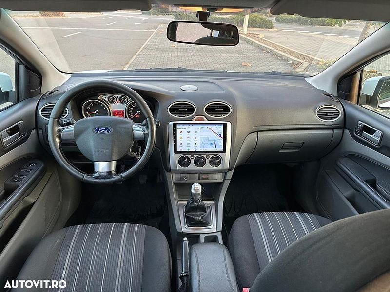 Second-hand Ford Focus Style 100 CP (73 kW) 2009 Culoarealb Break