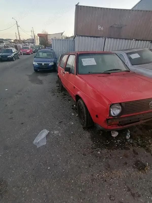 Second-hand VW Golf I 78 CP (57 kW) 1982 Portocaliu Hatchback