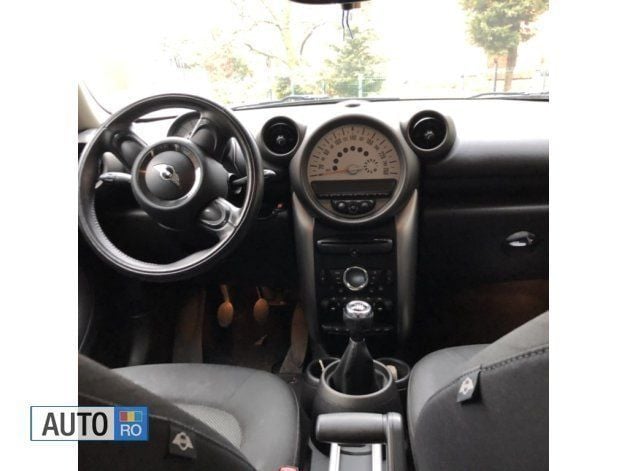 Albastru Utilizat 2010 Mini Cooper Hatchback | 8.100 EUR (Super Preț) - Imagine 1/4