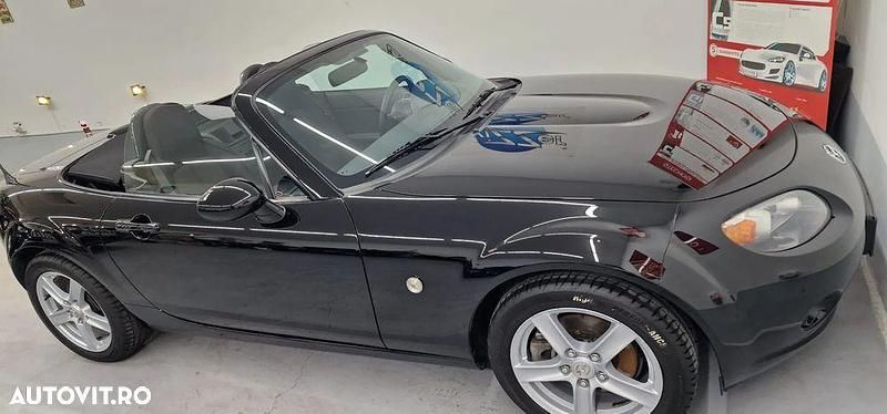 Culoarenegru Utilizat 2007 Mazda MX5 Emotion Cabrio | 8.299 EUR - Imagine 1/4