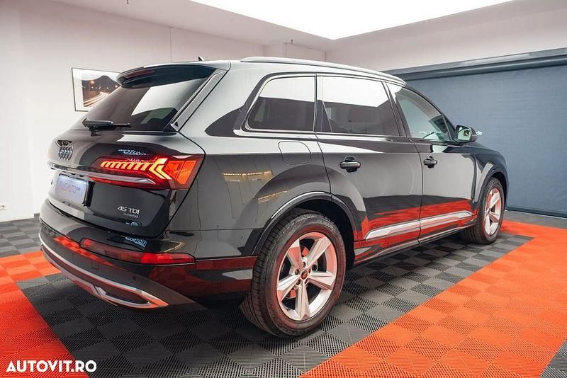 Second-hand Audi Q7 Comfort 231 CP (169 kW) 2023 Culoarenegru SUV