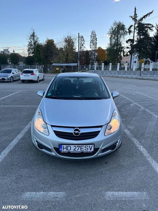 Culoaregri Utilizat 2009 Opel Corsa Berlinǎ | 2.390 EUR (Preț OK) - Imagine 1/4