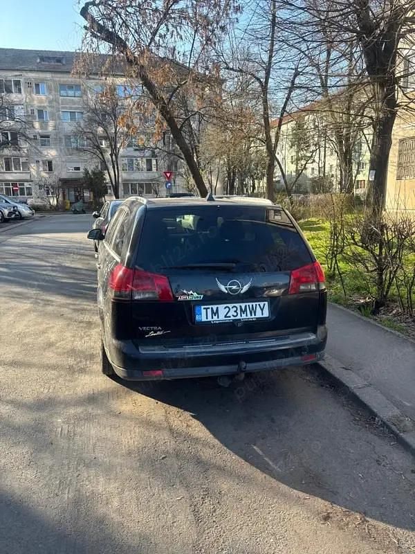 Second-hand Opel Vectra 101 CP (74 kW) 2008 Hatchback