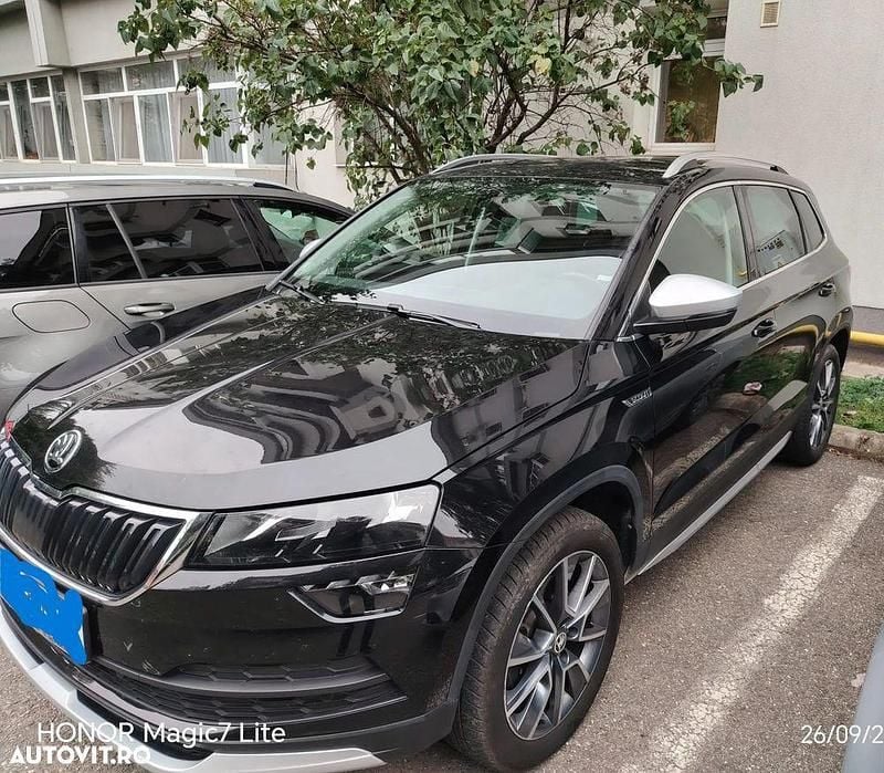Culoarenegru Utilizat 2021 Skoda Karoq SUV | 24.950 EUR (Preț OK) - Imagine 1/4
