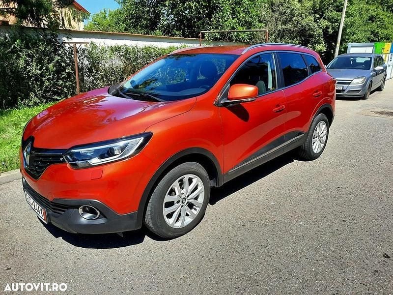 Culoarerosu Utilizat 2016 Renault Kadjar LIMITED SUV | 12.190 EUR (Preț OK) - Imagine 1/4