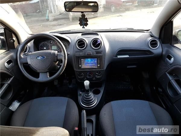 Second-hand Ford Fiesta 70 CP (51 kW) 2007 Gri Hatchback