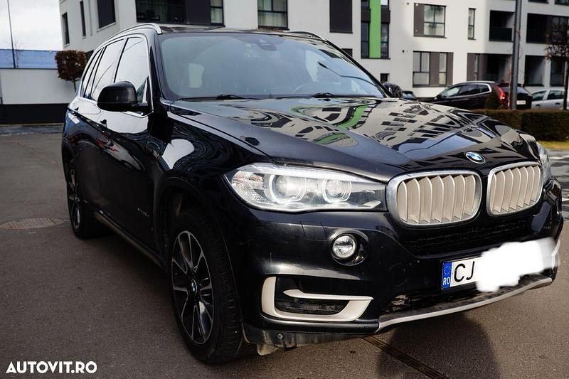Second-hand BMW X5 Sport Line 218 CP (160 kW) 2014 Culoarenegru SUV