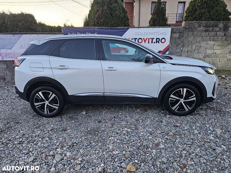 Second-hand Peugeot 3008 GT-line 130 CP (95 kW) 2022 Culoarealb SUV