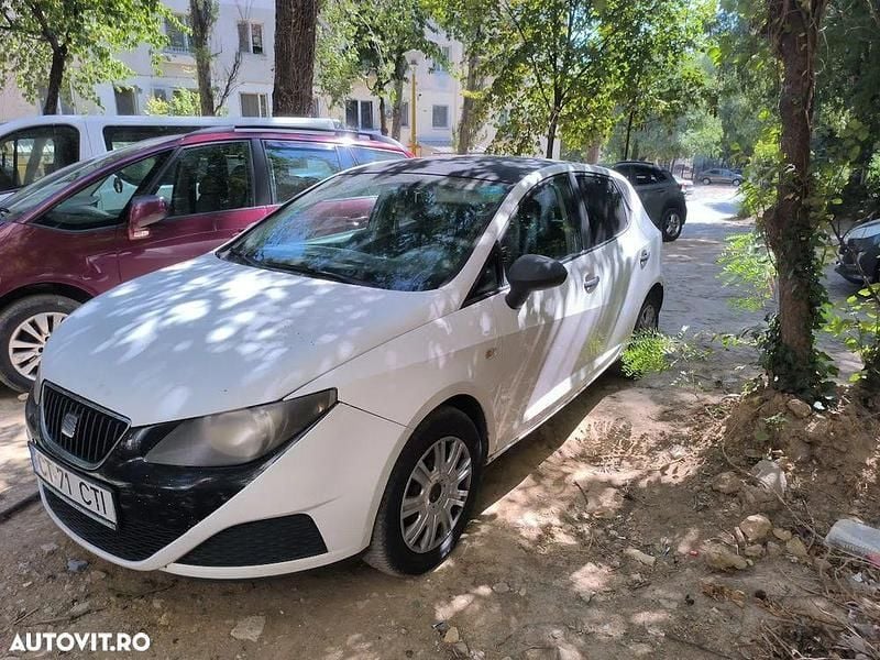 Culoarealb Utilizat 2011 Seat Ibiza Style Hatchback | 2.500 EUR (Preț bun) - Imagine 1/4