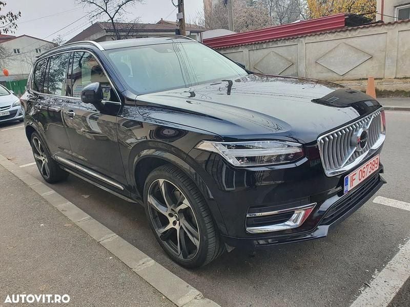 Second-hand Volvo XC90 Inscription 235 CP (172 kW) 2021 Culoarenegru SUV