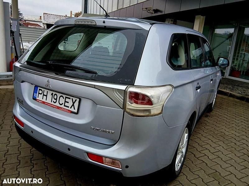 Second-hand Mitsubishi Outlander Intense 150 CP (110 kW) 2015 Culoaregri SUV