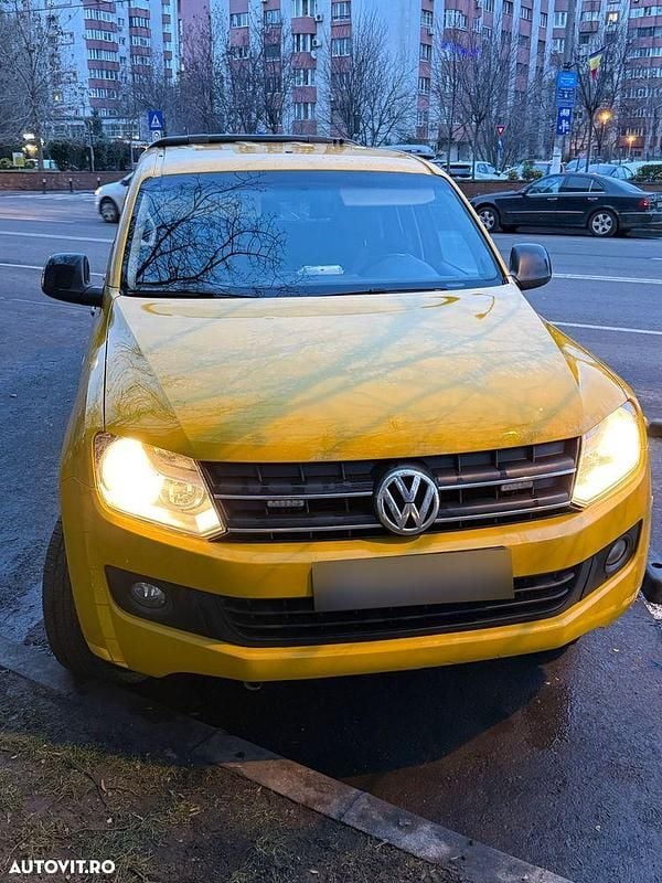 Second-hand VW Amarok 180 CP (132 kW) 2015 Culoaregalbeuriu Pickup