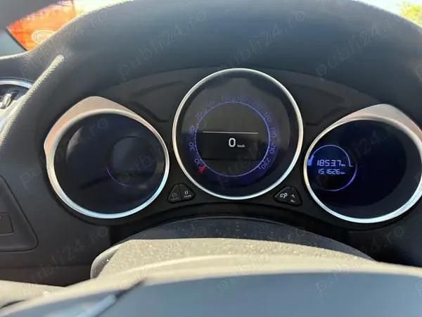 Gri Utilizat 2017 Citroën DS4 Hatchback | 8.300 EUR - Imagine 1/4