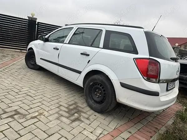 Utilizat 2007 Opel Astra Break | 1.300 EUR (Preț bun) - Imagine 1/4