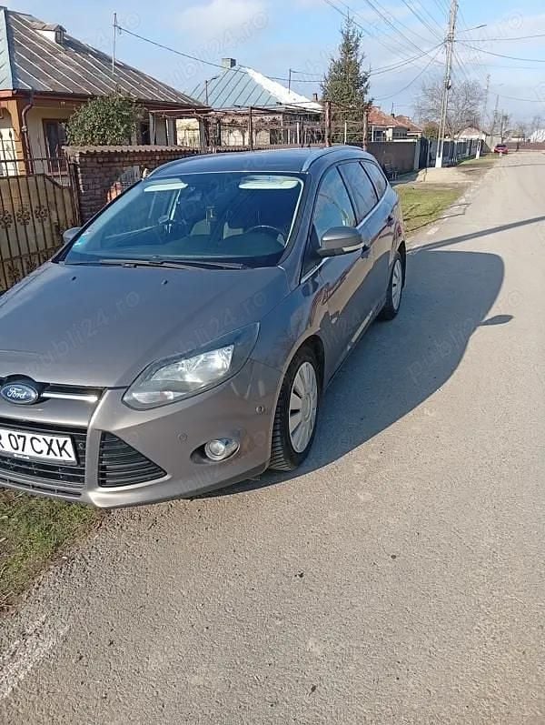 Second-hand Ford Focus SE 140 CP (102 kW) 2014 Hatchback