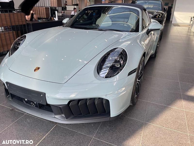 Culoareverde Utilizat 2025 Porsche 911 Targa 4 Cabrio | 255.000 EUR - Imagine 1/4