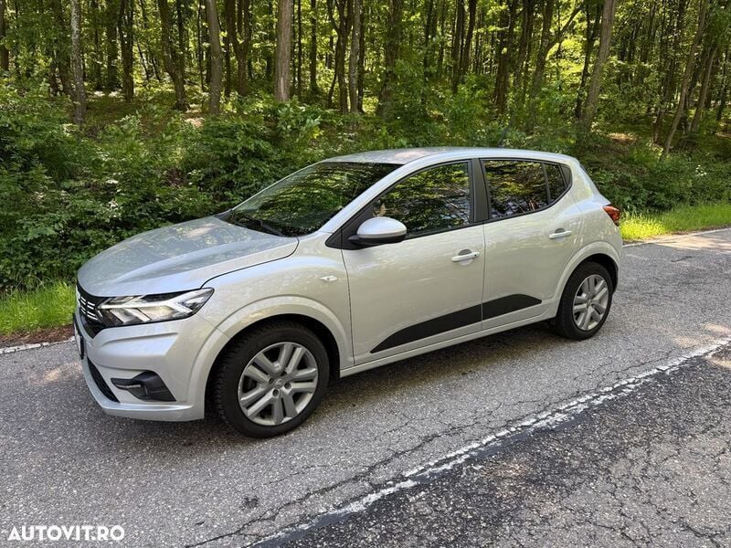 Argint Utilizat 2021 Dacia Sandero Comfort Hatchback | 9.950 EUR (Preț OK) - Imagine 1/4