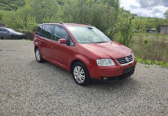 Roşu Utilizat 2007 VW Touran Monovolum | 2.300 EUR - Imagine 1/4