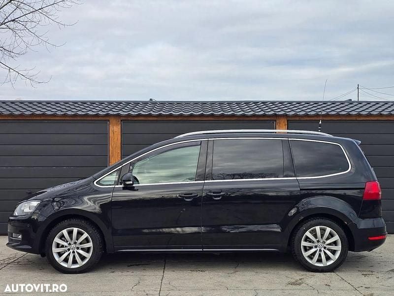 Culoarenegru Utilizat 2011 VW Sharan Highline Monovolum | 7.500 EUR (Preț bun) - Imagine 1/4