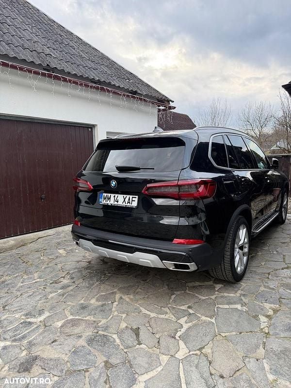 Second-hand BMW X5 265 CP (194 kW) 2019 Culoarenegru SUV