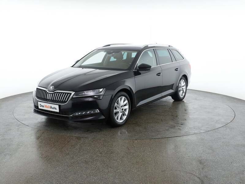 Negru metalic Utilizat 2023 Skoda Superb Style Break | 26.300 EUR (Preț OK) - Imagine 1/4