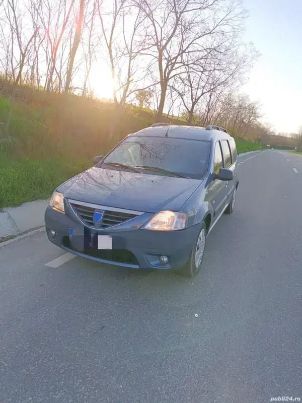 Albastru Utilizat 2008 Dacia Logan MCV Break | 5.900 EUR - Imagine 1/4