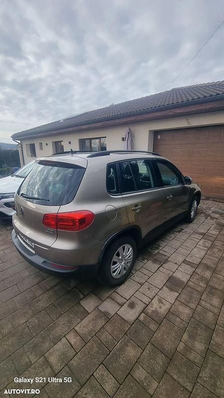 Second-hand VW Tiguan Track & Field 140 CP (102 kW) 2013 Culoaregalbeuriu SUV