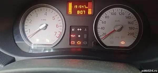 Second-hand Dacia Logan 65 CP (47 kW) 2012 Alb Berlinǎ