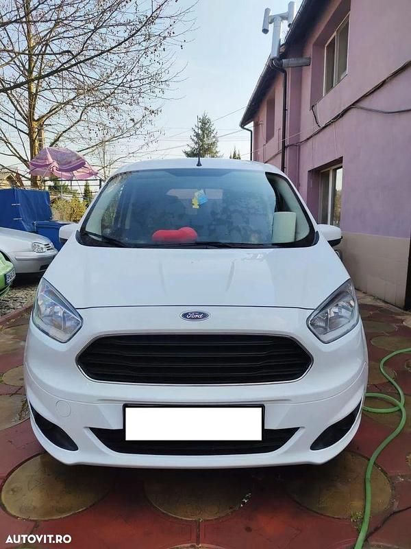 Culoarealb Utilizat 2015 Ford Tourneo Courier Monovolum | 8.000 EUR - Imagine 1/4