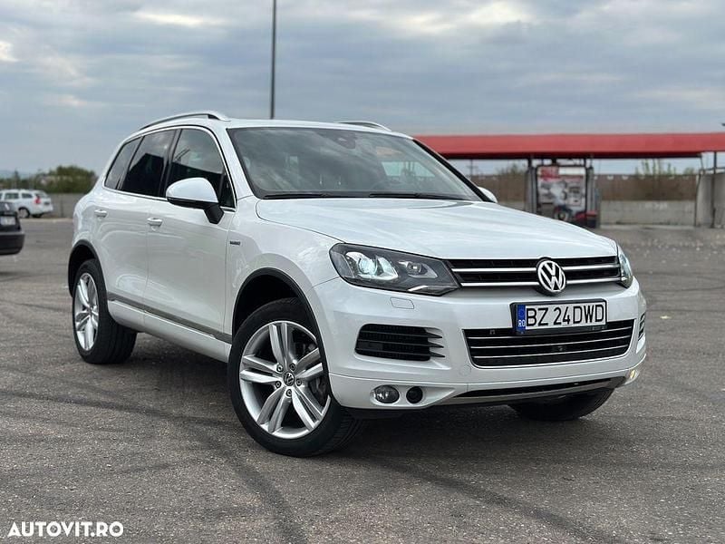Culoarealb Utilizat 2014 VW Touareg SUV | 18.999 EUR (Super Preț) - Imagine 1/4