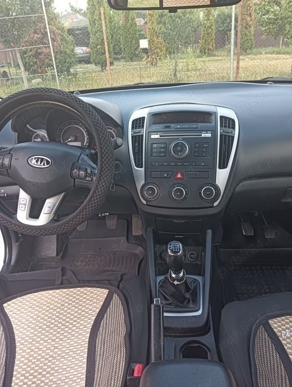 Second-hand Kia Ceed 215 CP (158 kW) 2012 Alb Hatchback