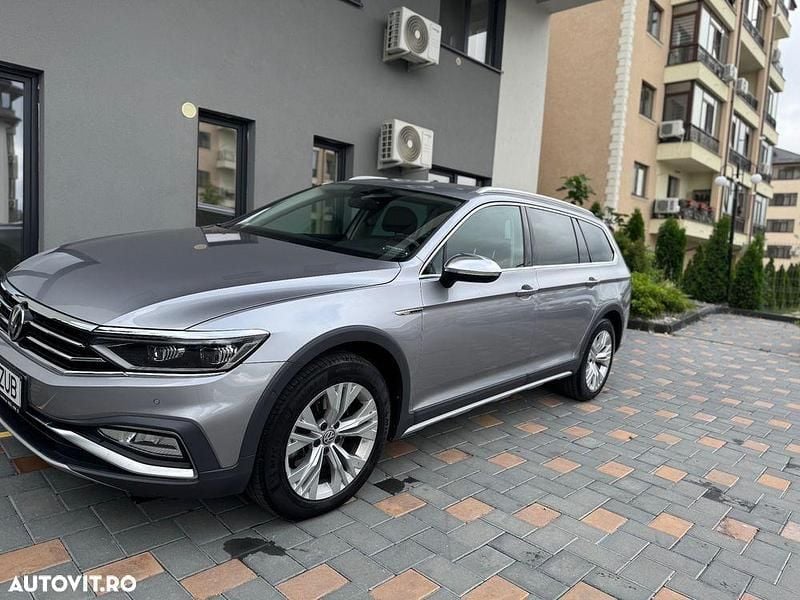 Culoaregri Utilizat 2020 VW Passat Alltrack Break | 23.990 EUR (Preț OK) - Imagine 1/4