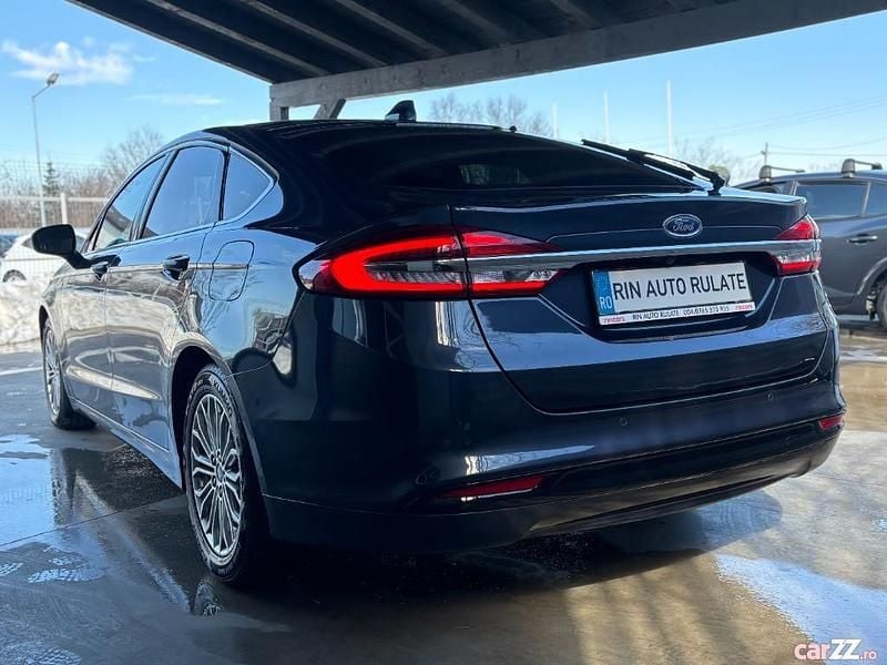 Second-hand Ford Mondeo Titanium 150 CP (110 kW) 2021 Culoarealbastru Berlinǎ