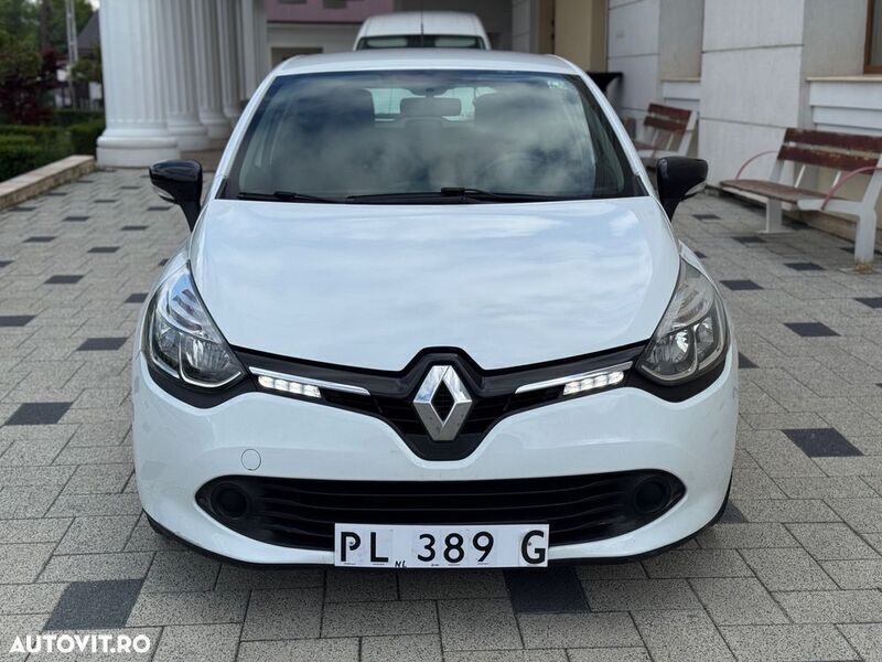 Alb Utilizat 2016 Renault Clio IV LIMITED Hatchback | 5.600 EUR (Preț bun) - Imagine 1/4