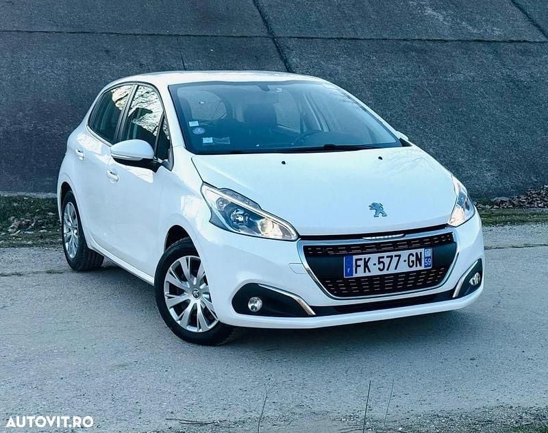 Culoarealb Utilizat 2019 Peugeot 208 Active Hatchback | 7.100 EUR (Preț bun) - Imagine 1/4