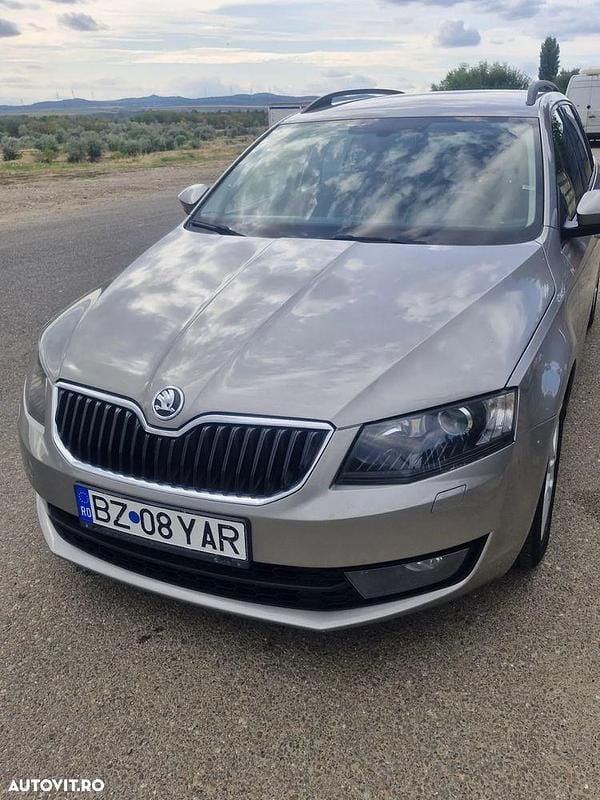 Culoaregalbeuriu Utilizat 2017 Skoda Octavia Ambition Break | 8.200 EUR (Super Preț) - Imagine 1/4