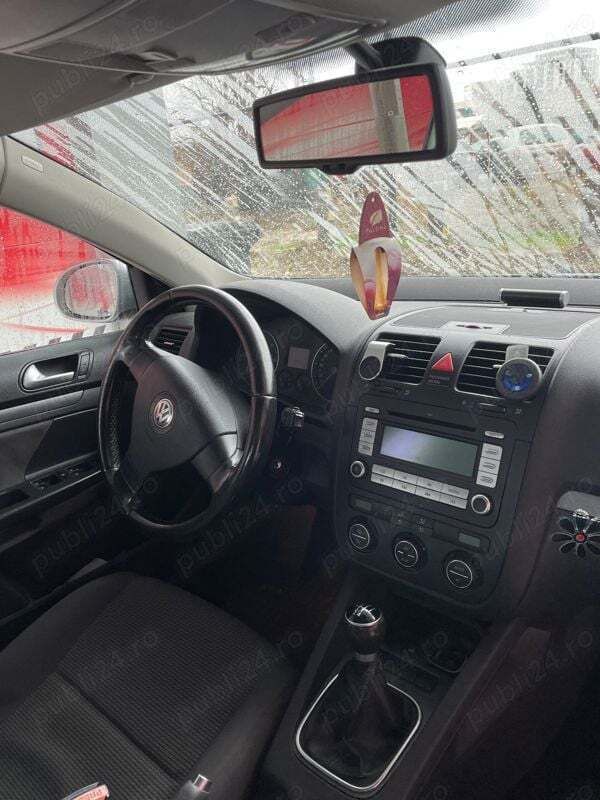 Utilizat 2008 VW Golf V Break | 1.895 EUR (Super Preț) - Imagine 1/4