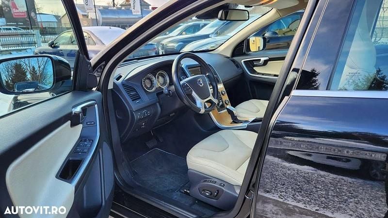 Second-hand Volvo XC60 Momentum 163 CP (119 kW) 2013 Culoarenegru SUV