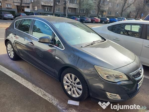 Utilizat 2010 Opel Astra Hatchback | 4.950 EUR (Preț OK) - Imagine 1/4