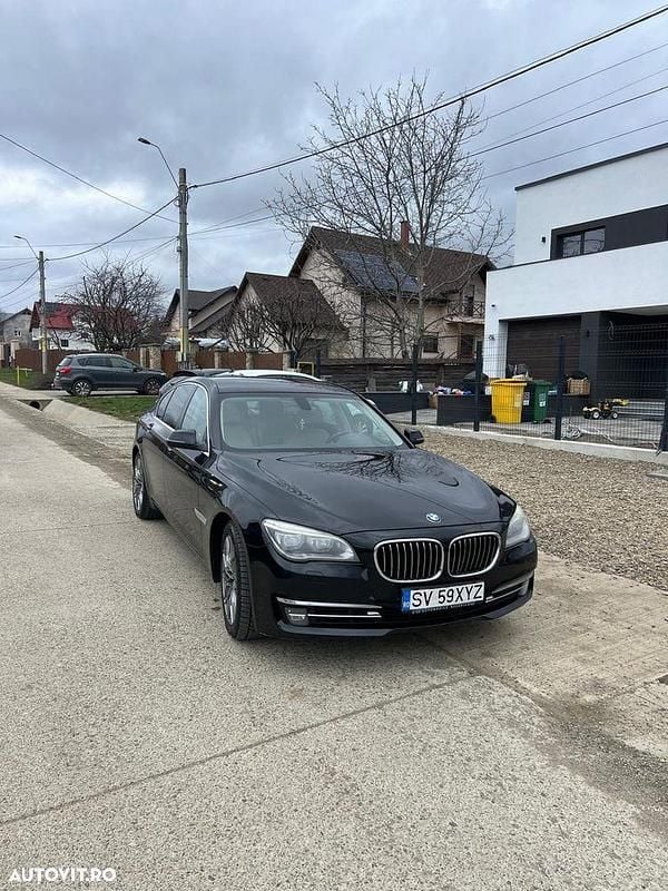 Culoarenegru Utilizat 2013 BMW 740 Berlinǎ | 10.000 EUR - Imagine 1/4