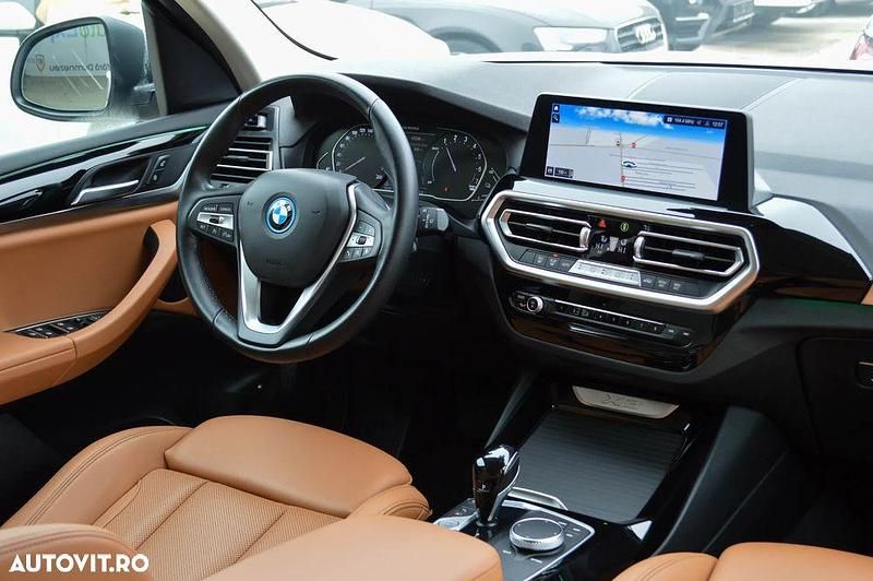 Second-hand BMW X3 Luxury Line 292 CP (214 kW) 2022 Culoarealb SUV