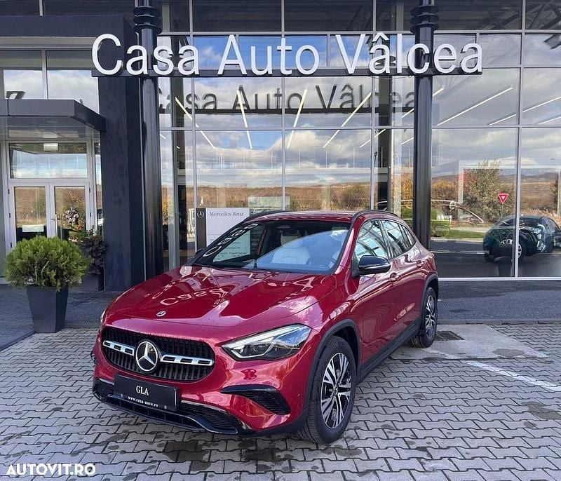 Culoarerosu Nouă 2025 Mercedes GLA200 SUV | 50.864 EUR (Preț OK) - Imagine 1/4