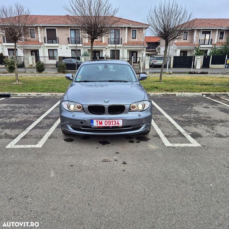 Second-hand BMW 123 Sport Line 204 CP (150 kW) 2009 Culoaregri Hatchback