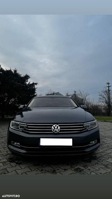 Second-hand VW Passat Comfortline 120 CP (88 kW) 2015 Culoaregri Berlinǎ